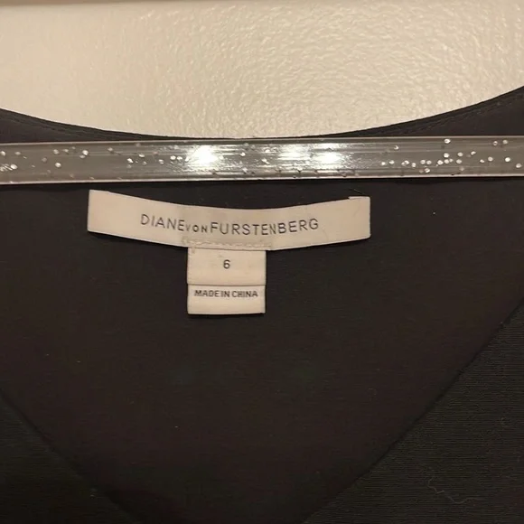 DVF Diane Von Furstenberg black Bevin ruched sheath dress sleeveless v-neck 6 - Picture 3 of 6